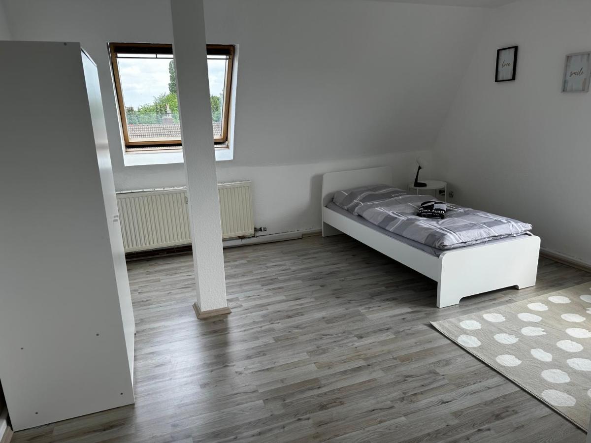 A&V Apartments Schoene Dachgeschoss Wohnung Apt Sterne Gelsenkirchen Exterior foto
