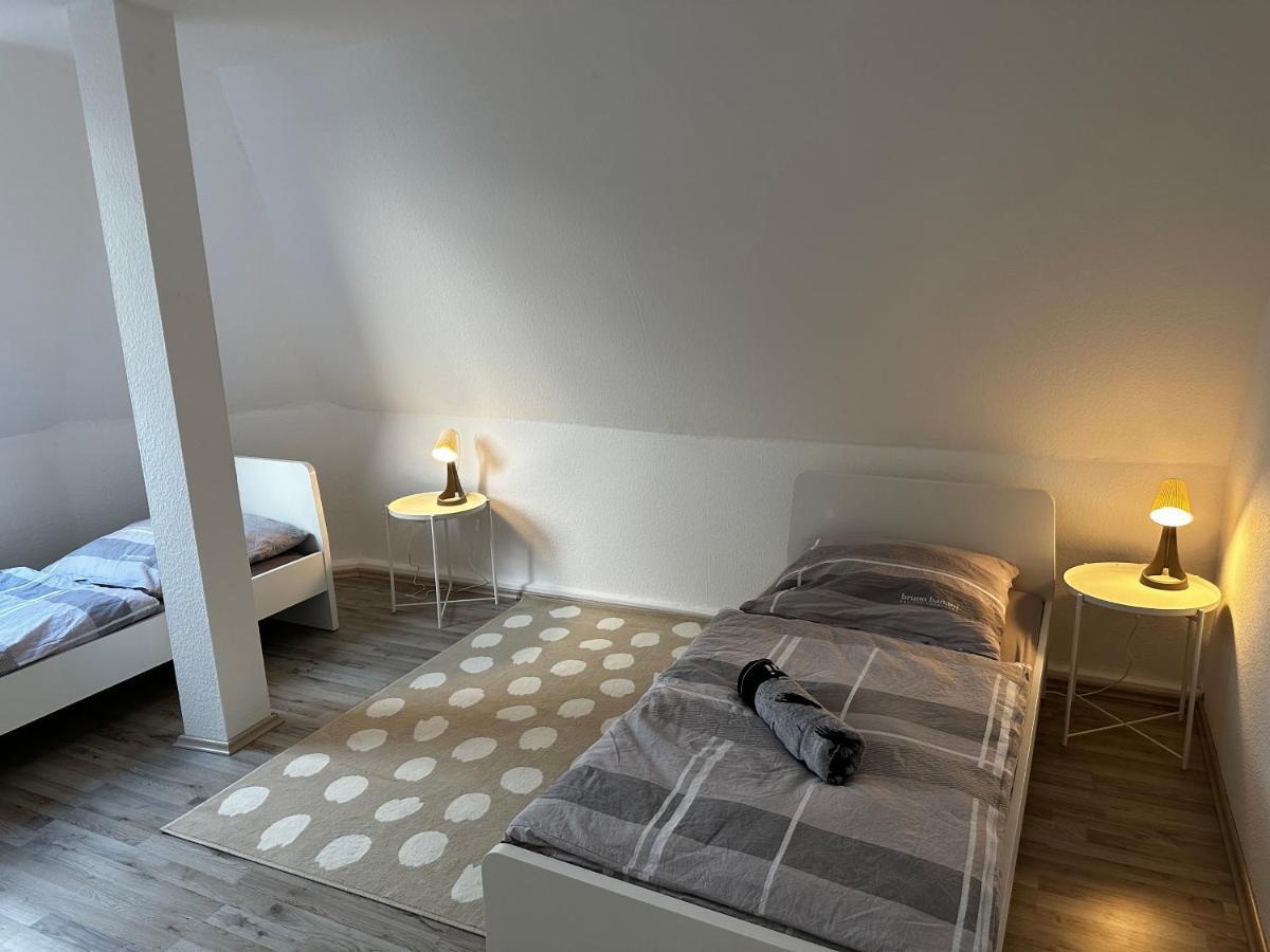 A&V Apartments Schoene Dachgeschoss Wohnung Apt Sterne Gelsenkirchen Exterior foto